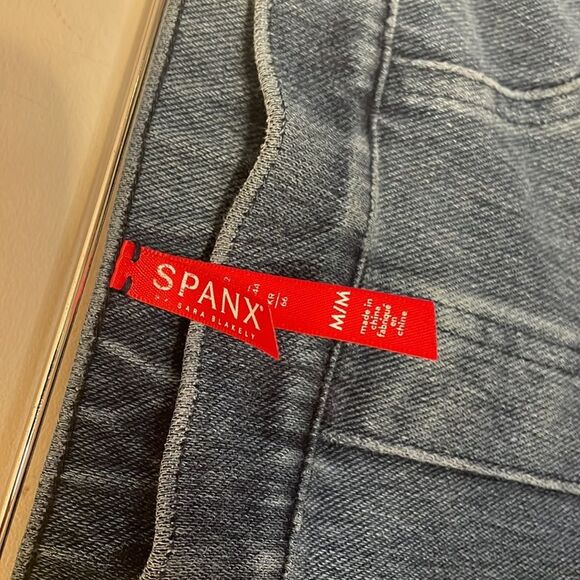 Spanx Ankle Skinny Jeans Size Medium - Picture 4 of 8